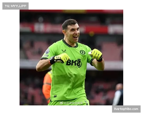 门将对决：维拉马丁内斯三连扑，力保球门不失